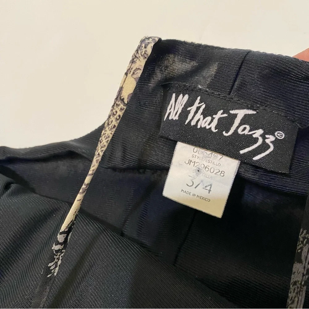 All That Jazz Elegant Black and Cream Women's Dress - Picture 4 of 6